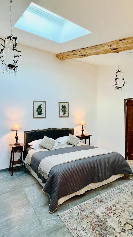 Domaine De La Brave Bed & Breakfast Pernes-les-Fontaines Eksteriør bilde
