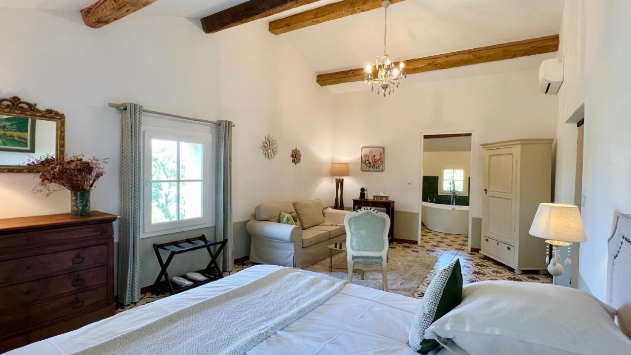Domaine De La Brave Bed & Breakfast Pernes-les-Fontaines Eksteriør bilde