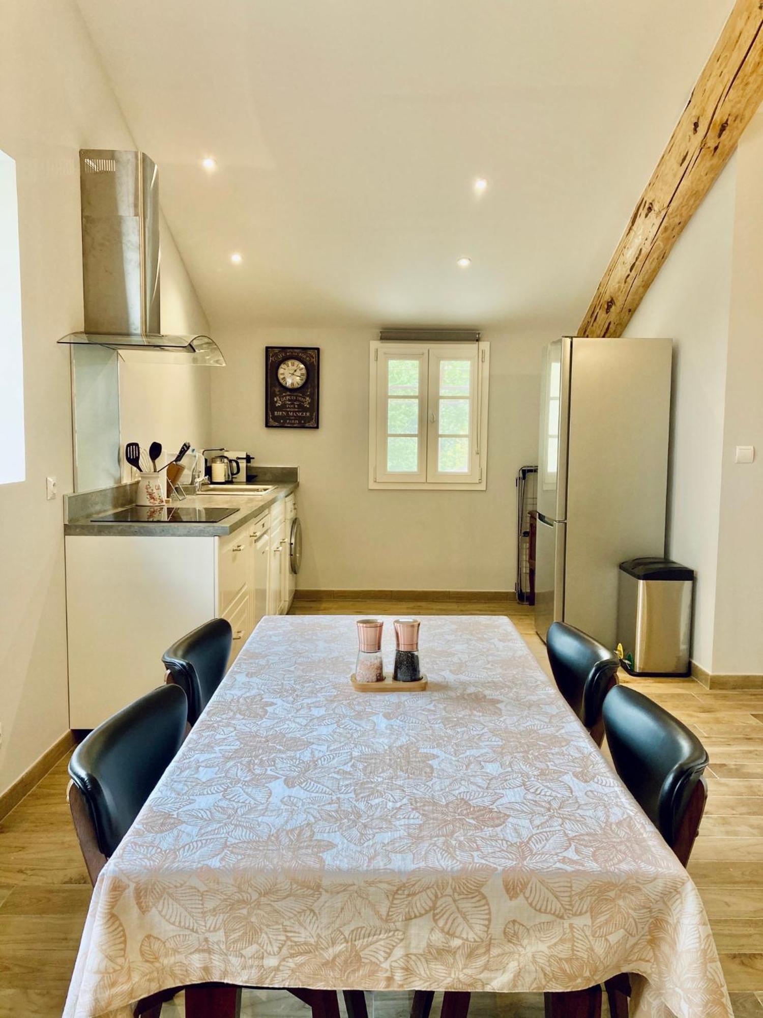 Domaine De La Brave Bed & Breakfast Pernes-les-Fontaines Rom bilde